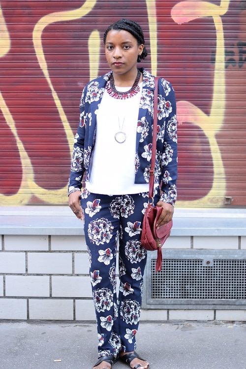 tailleur-pantalon-imprimé-floral-decor