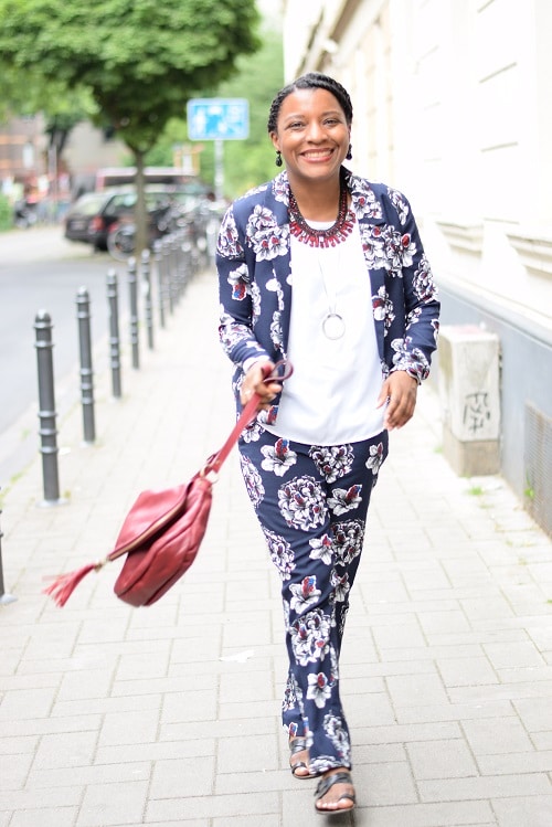 tailleur-pantalon-imprimé-floral-happywalk