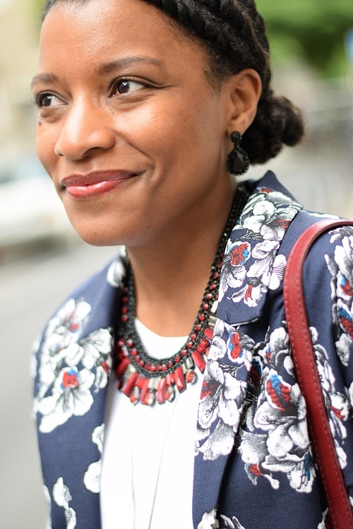 tailleur-pantalon-imprimé-floral-regard