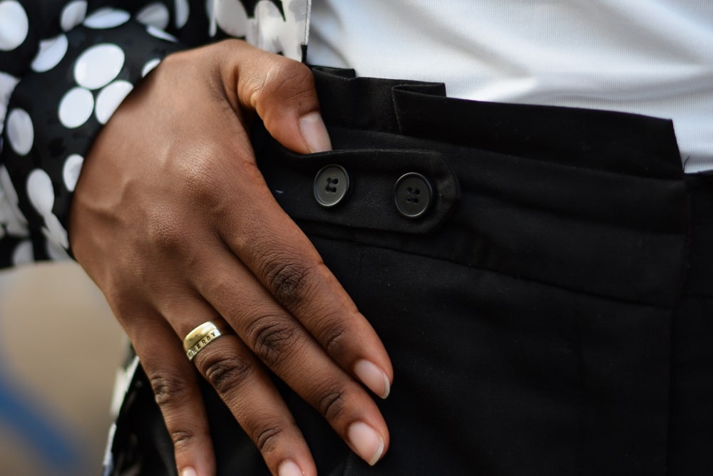 détail ceinture pantalon