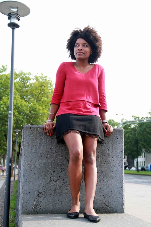 blouse rouge carmin détail volant