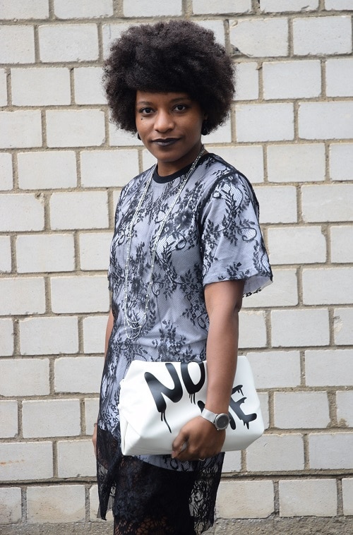 tenue-de-soiree-robe-en-dentelle-sac-not-me