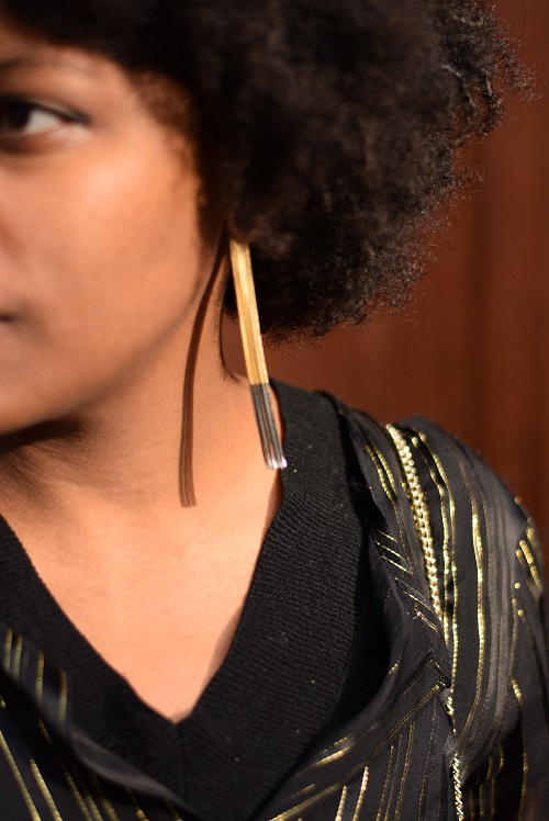 boucles d'oreilles longues noires et dorées